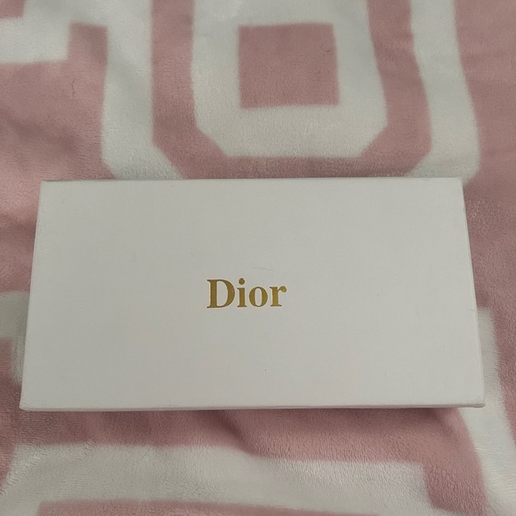 Design Designer Wallet - Picture 3 of 4